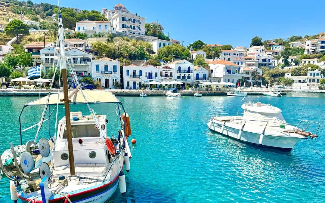 WATER,WELLNESS & WINE – HOSTED RETREAT IN IKARIA